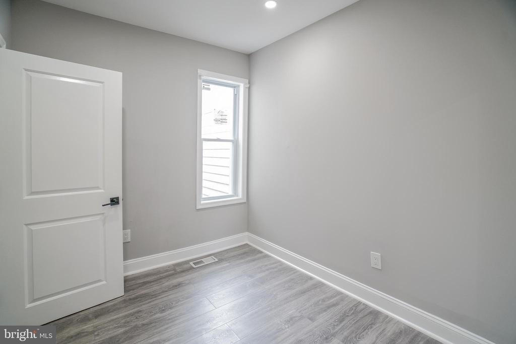 1535 W Seltzer Street - Photo 25