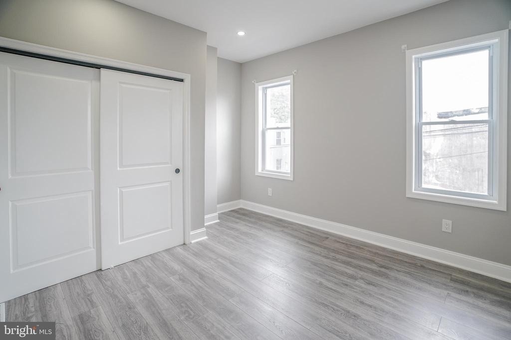 1535 W Seltzer Street - Photo 30