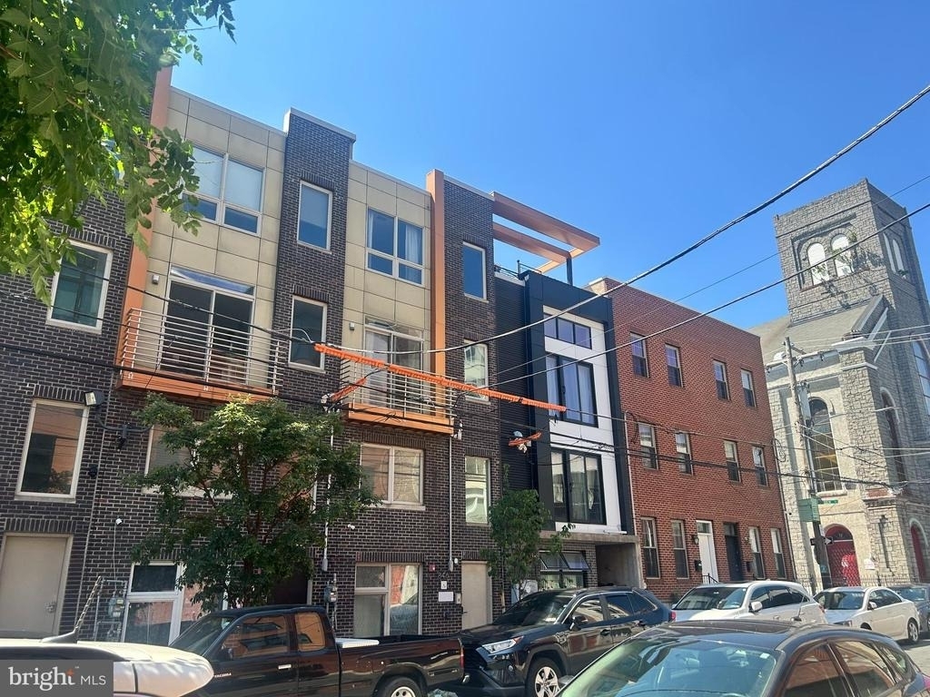 846 N 15th Street - Photo 1
