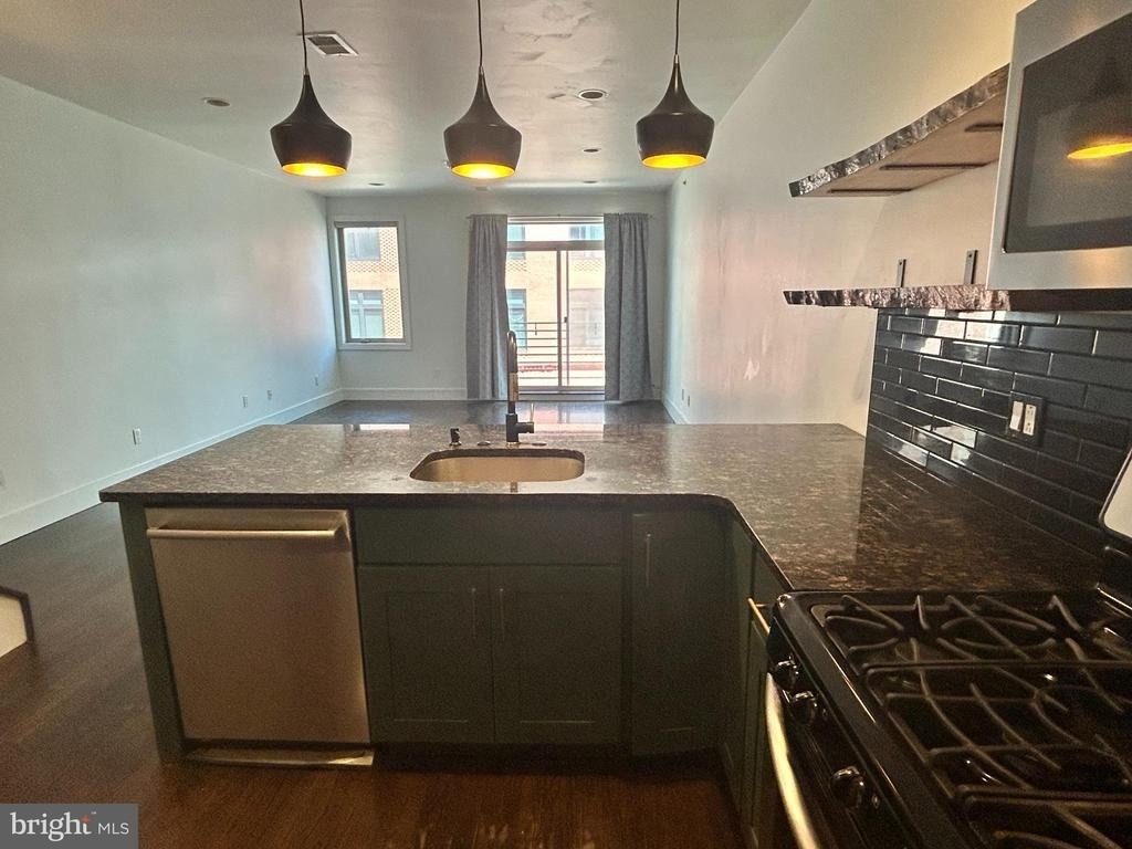 846 N 15th Street - Photo 8