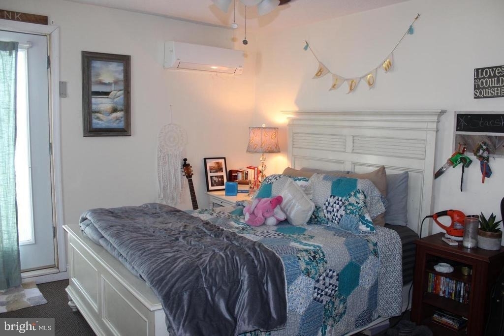 218 Ripka Street - Photo 0