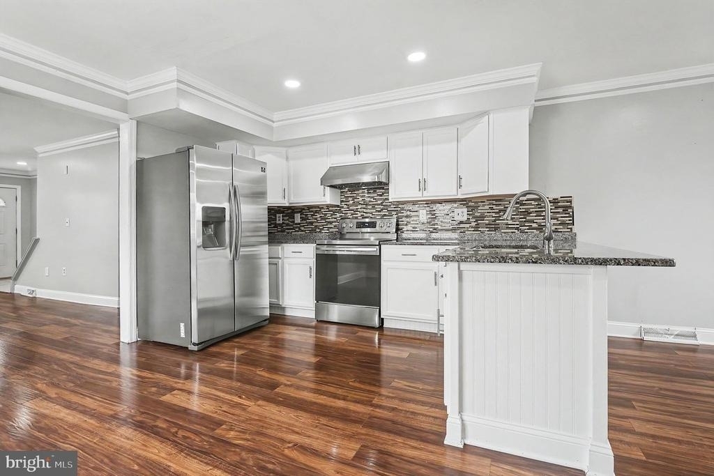 261 Florence Drive - Photo 1
