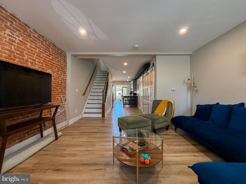 521 Locust Street - Photo 6
