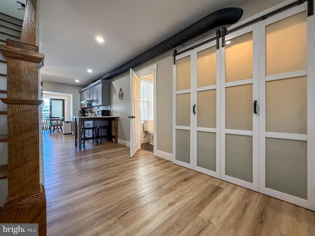 521 Locust Street - Photo 8