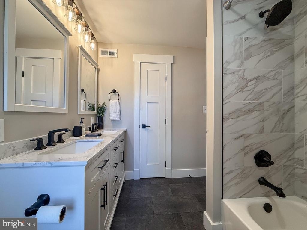 521 Locust Street - Photo 24