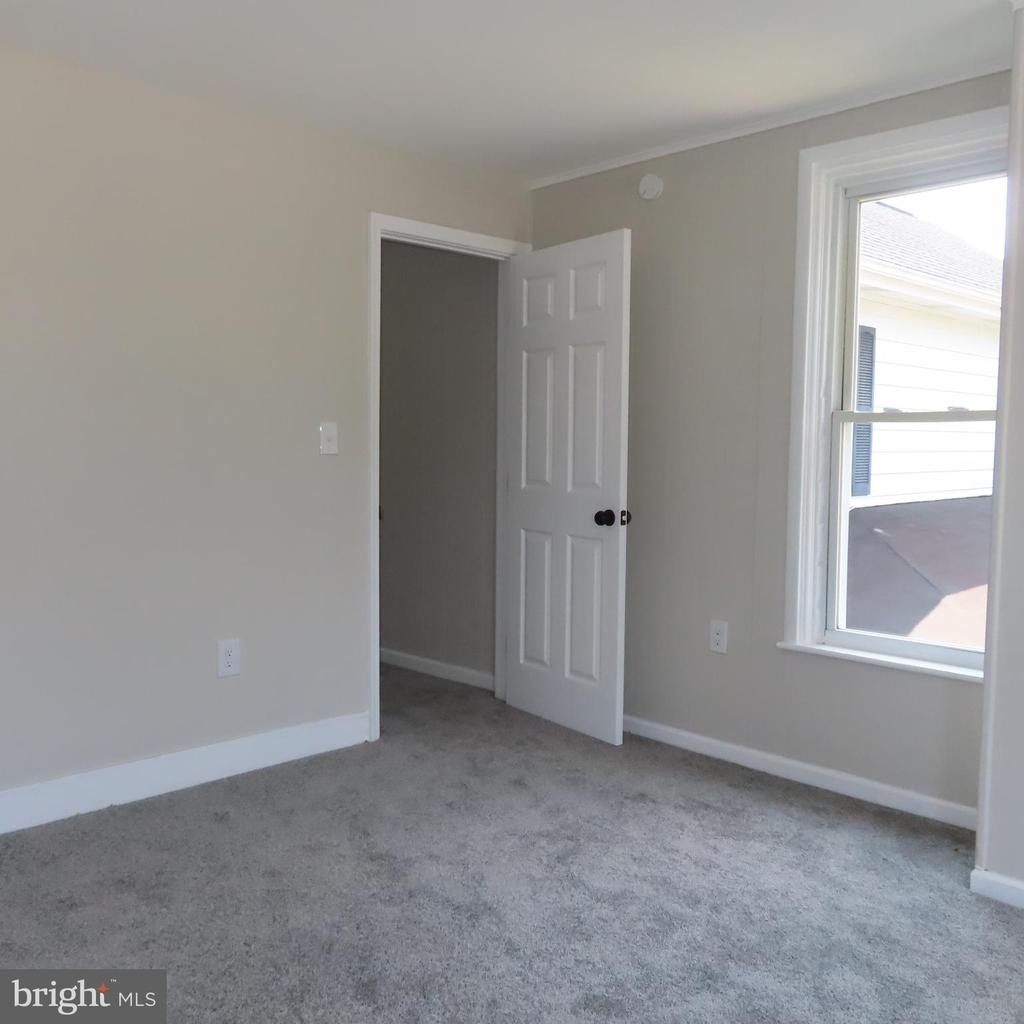 828 Broad Street - Photo 24