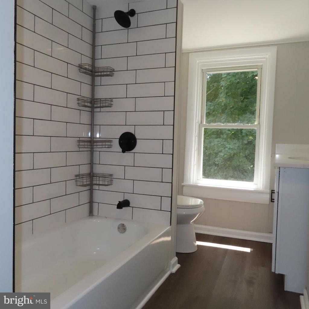 828 Broad Street - Photo 17
