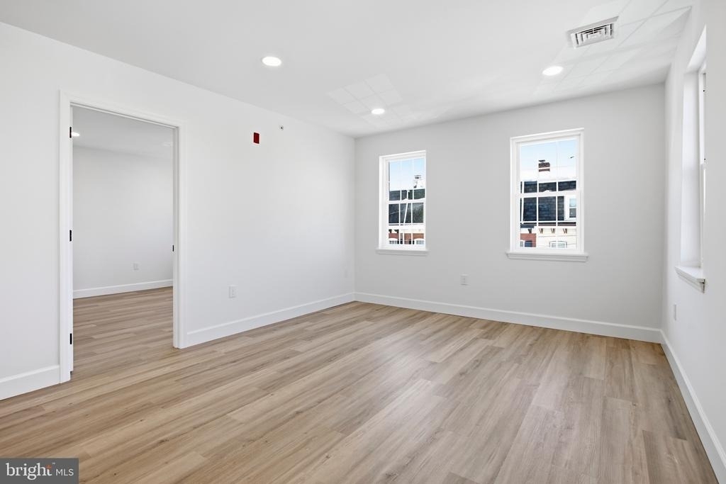 21 W Front Street - Photo 10