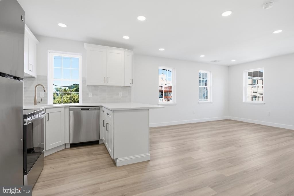 21 W Front Street - Photo 2