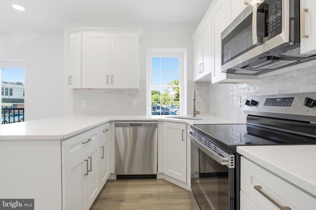 21 W Front Street - Photo 6