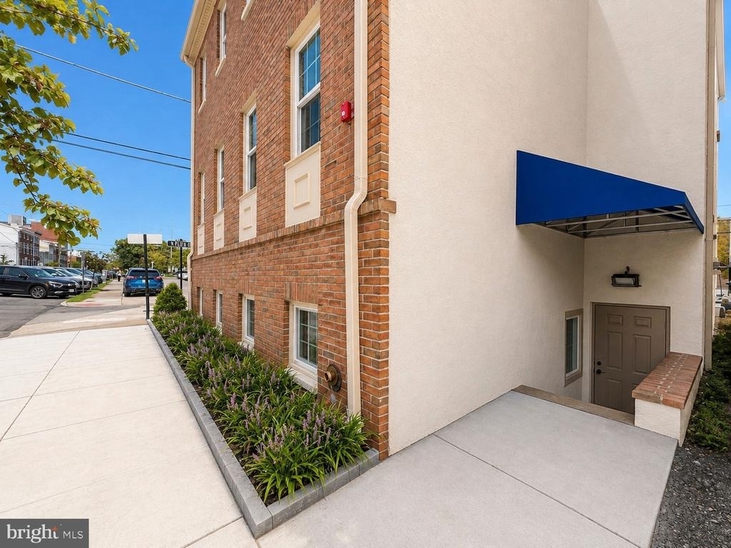 21 W Front Street - Photo 19