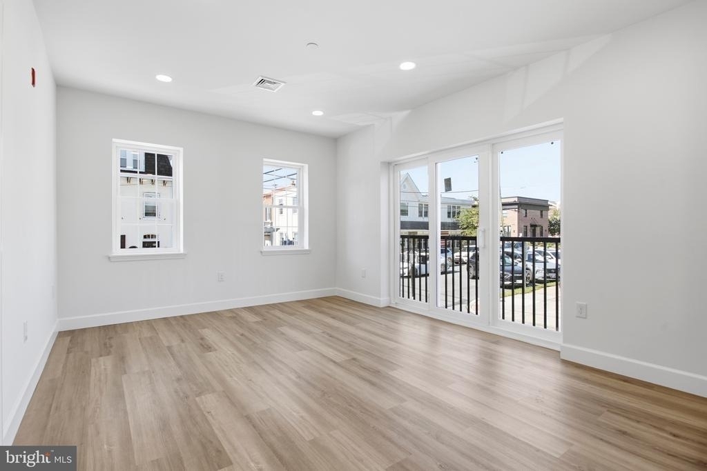21 W Front Street - Photo 9