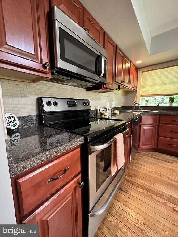 162 Bishops Drive - Photo 6
