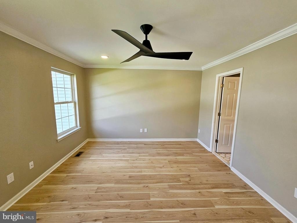 750 E Marshall Street - Photo 8