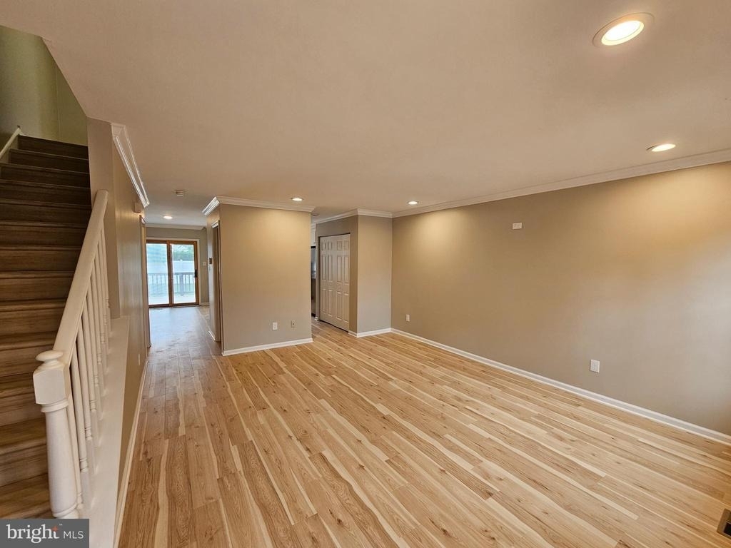 750 E Marshall Street - Photo 5