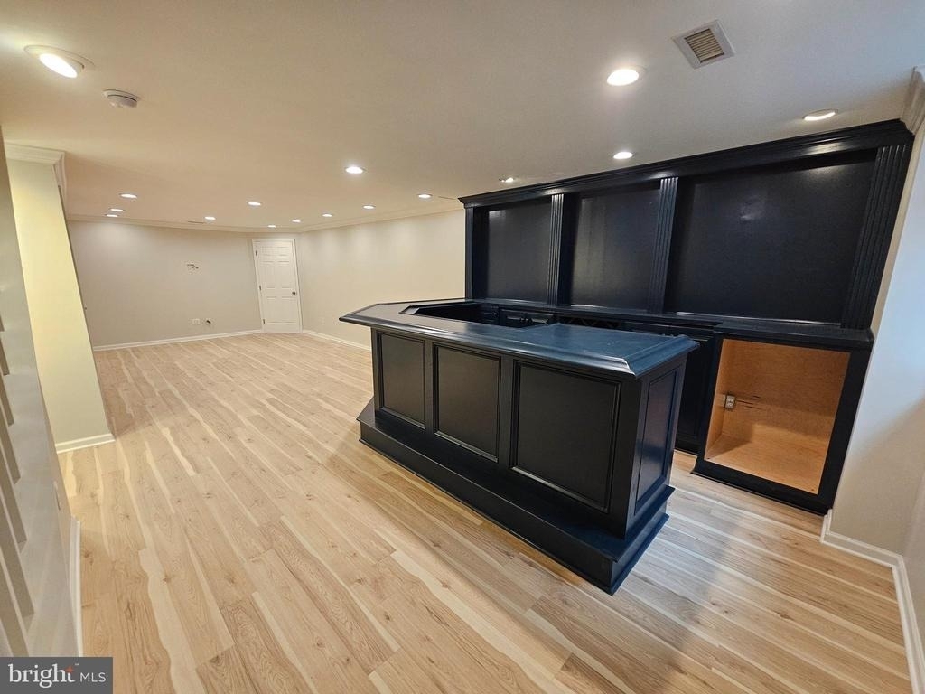 750 E Marshall Street - Photo 16
