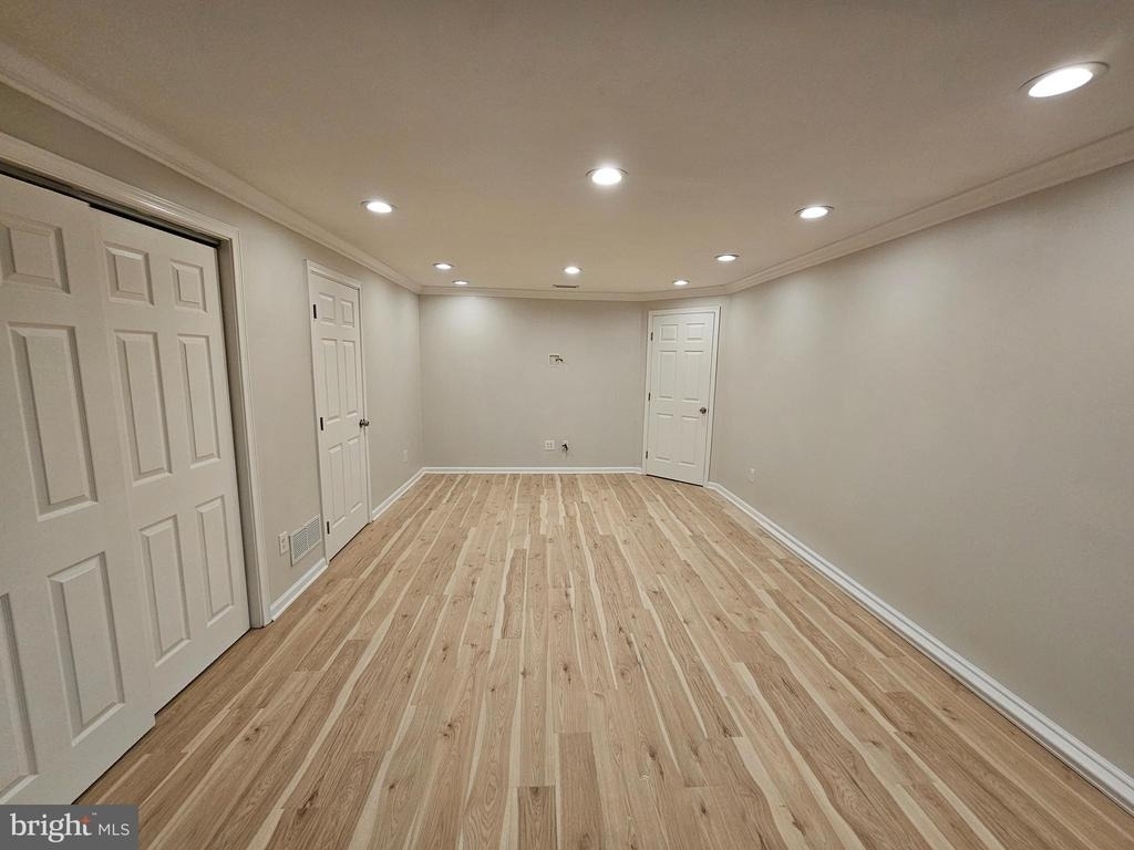 750 E Marshall Street - Photo 17