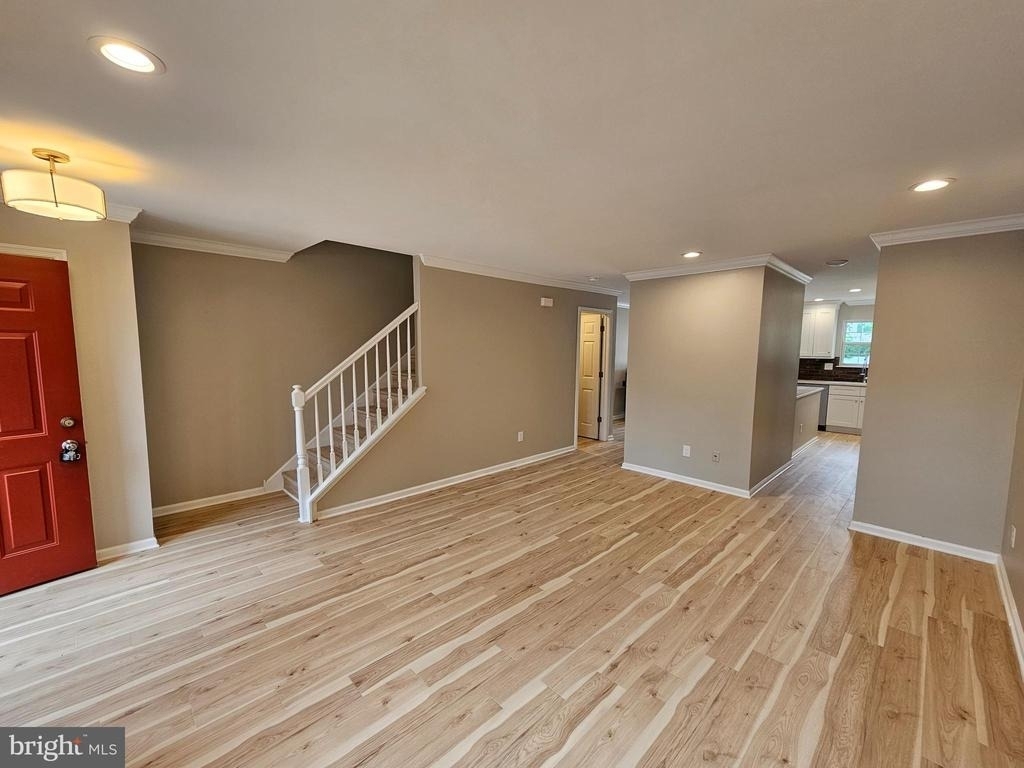 750 E Marshall Street - Photo 4