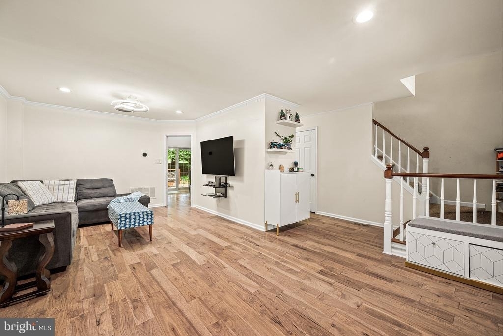 705 Shippen Drive - Photo 5