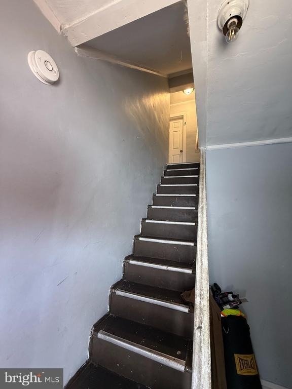 178 N Broadway - Photo 3
