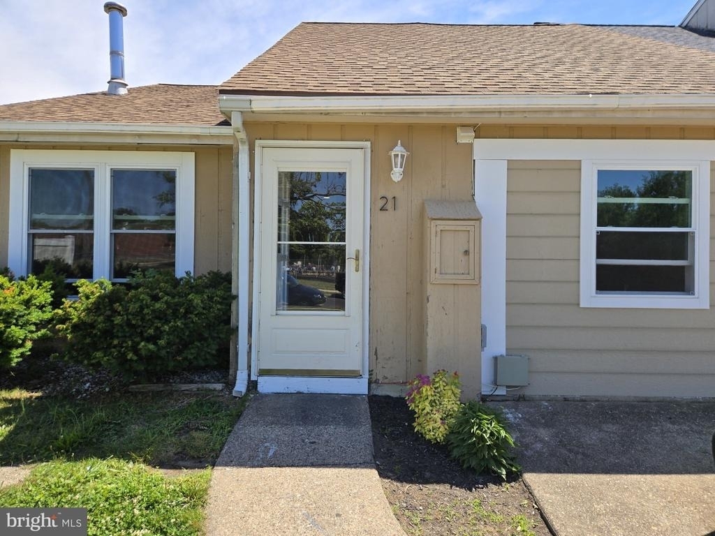 21 Aldeberan Drive - Photo 0