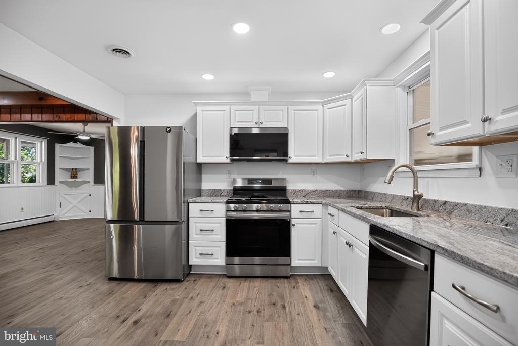 930 Sykesville Road - Photo 5