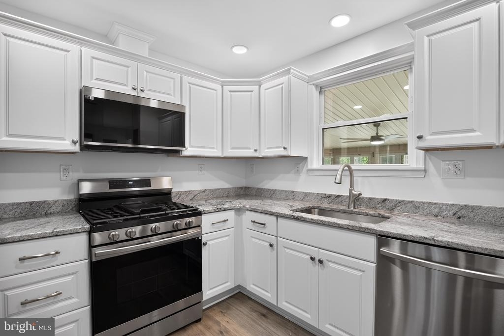 930 Sykesville Road - Photo 6