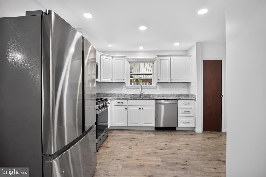 930 Sykesville Road - Photo 8