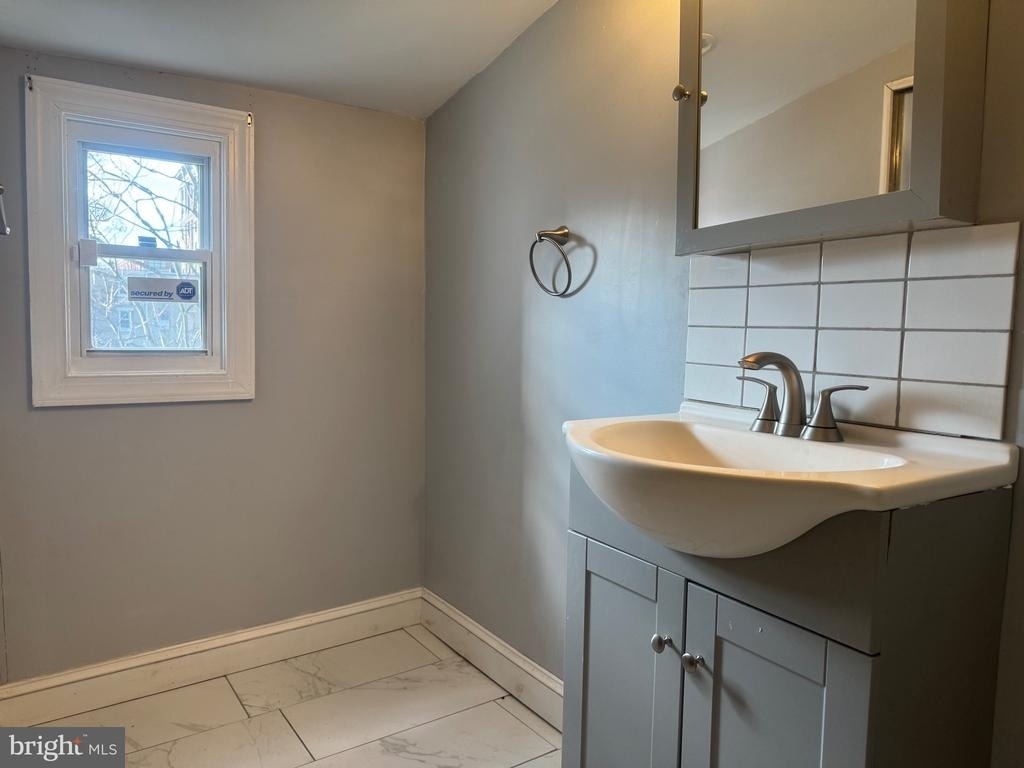 104 Linden Street - Photo 11