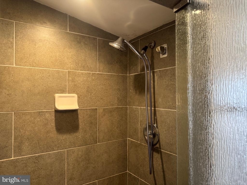 104 Linden Street - Photo 12