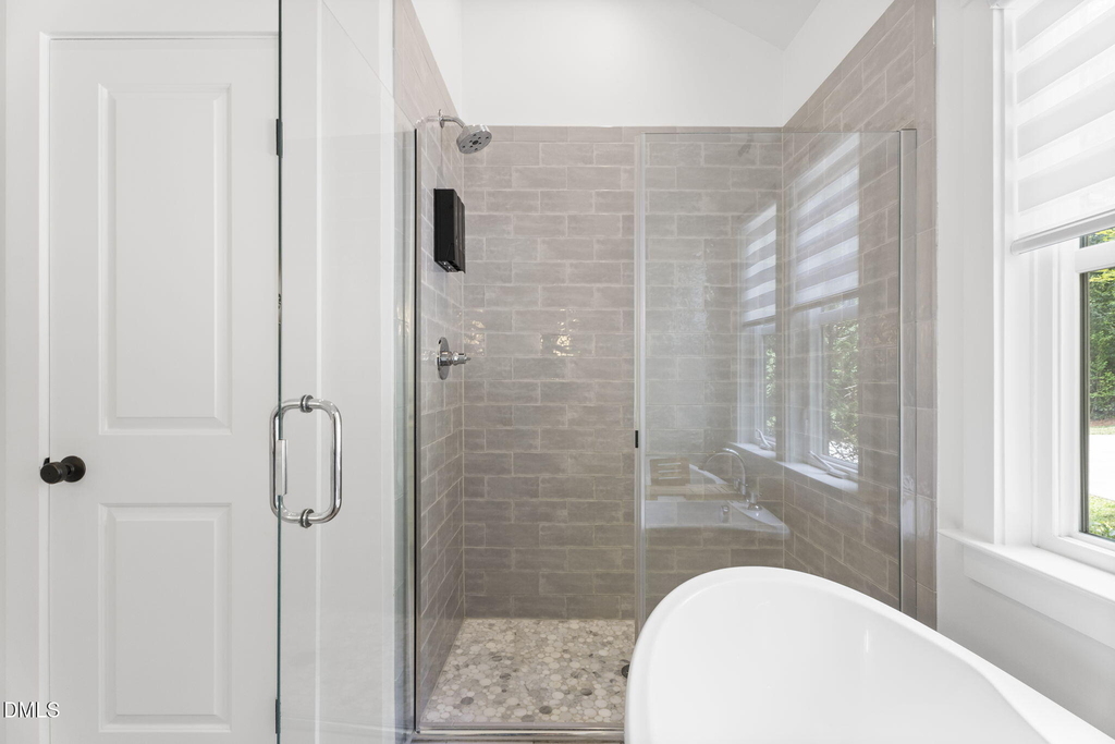 1700 Evergreen Avenue - Photo 18