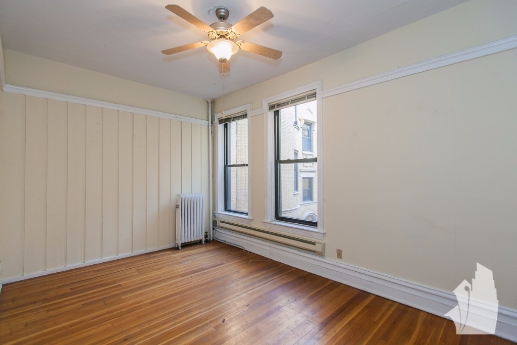 1220 N Dearborn - Photo 2