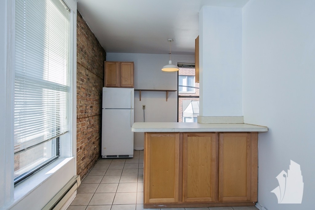 1220 N Dearborn - Photo 5