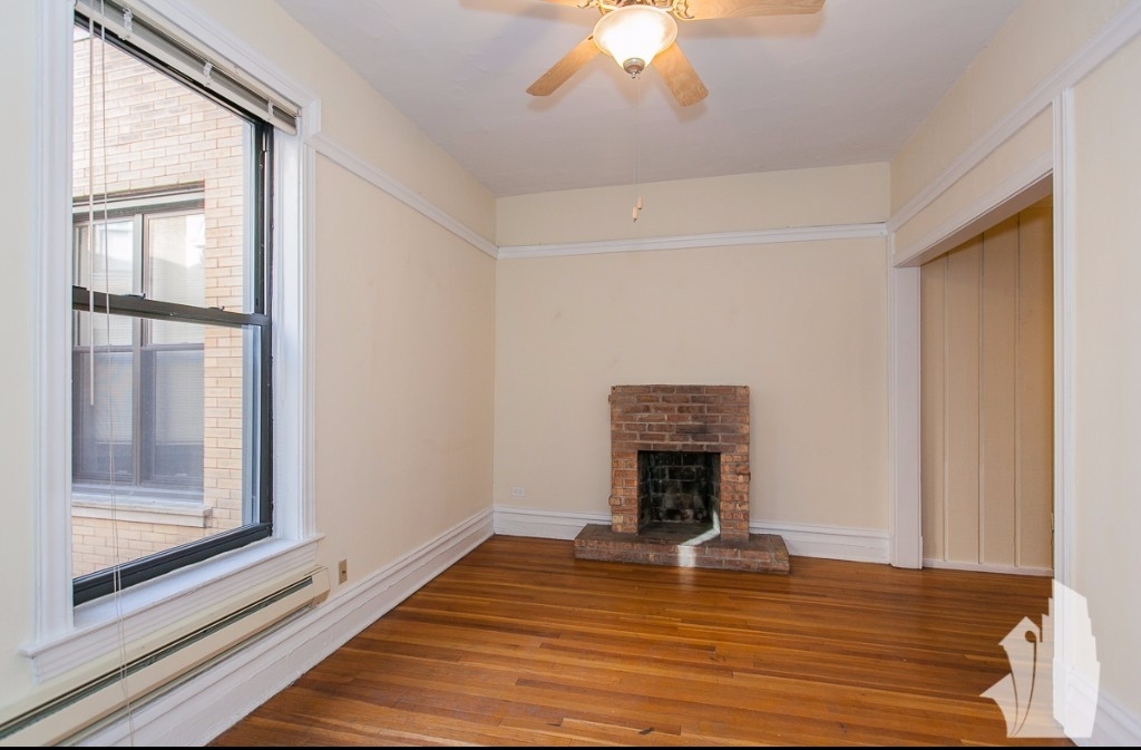 1220 N Dearborn - Photo 3