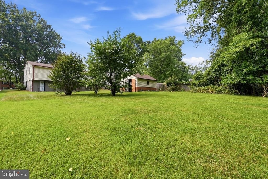 17004 Gohagen Road - Photo 31