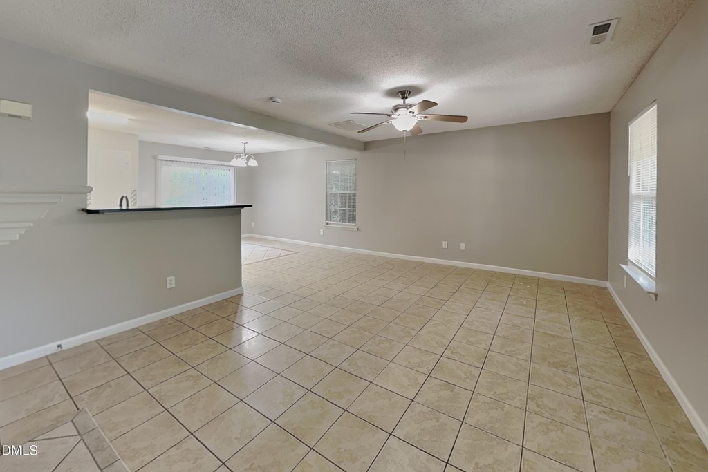 4812 Silverdene Street - Photo 2