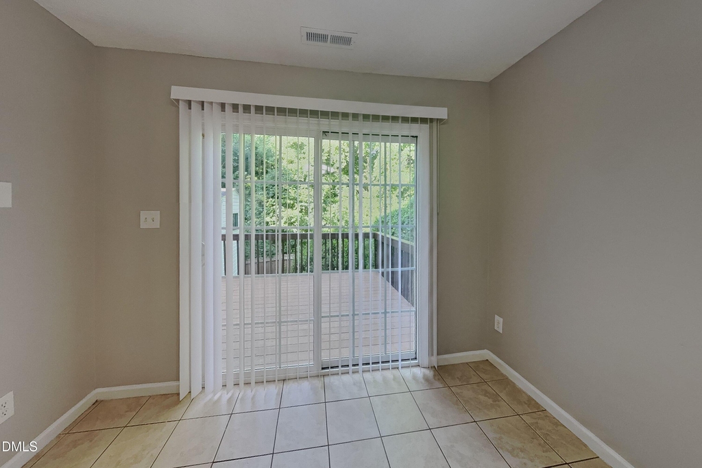 4812 Silverdene Street - Photo 3