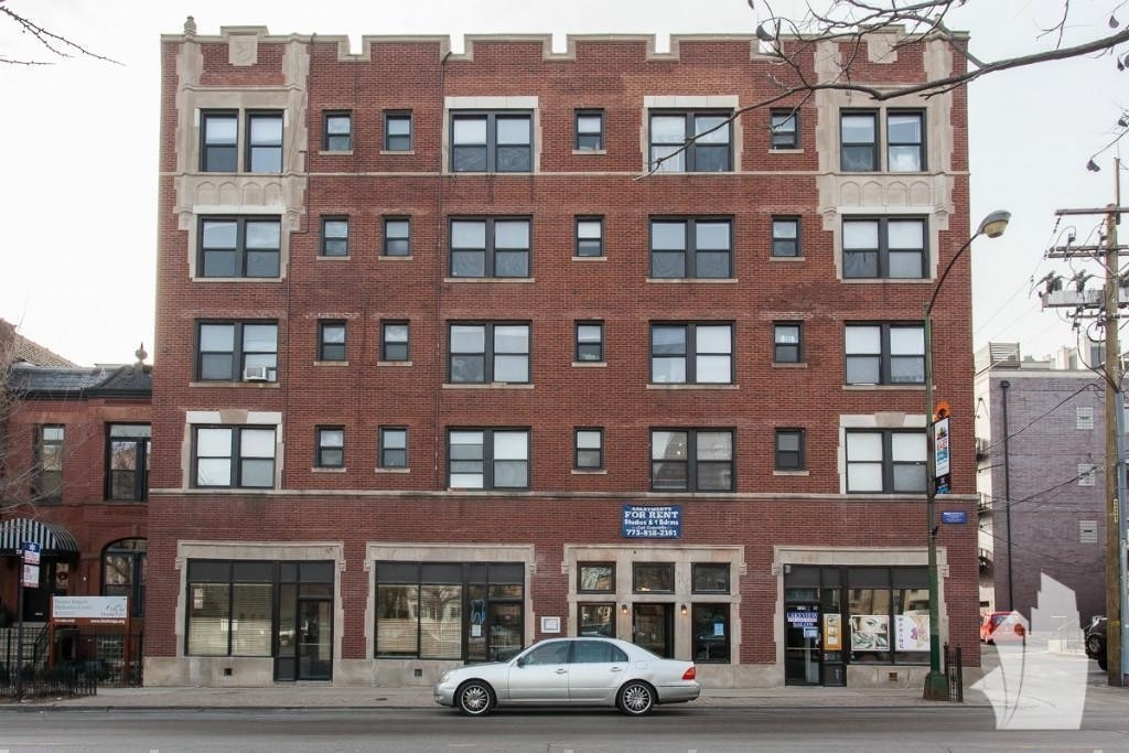 739 W Belmont - Photo 0