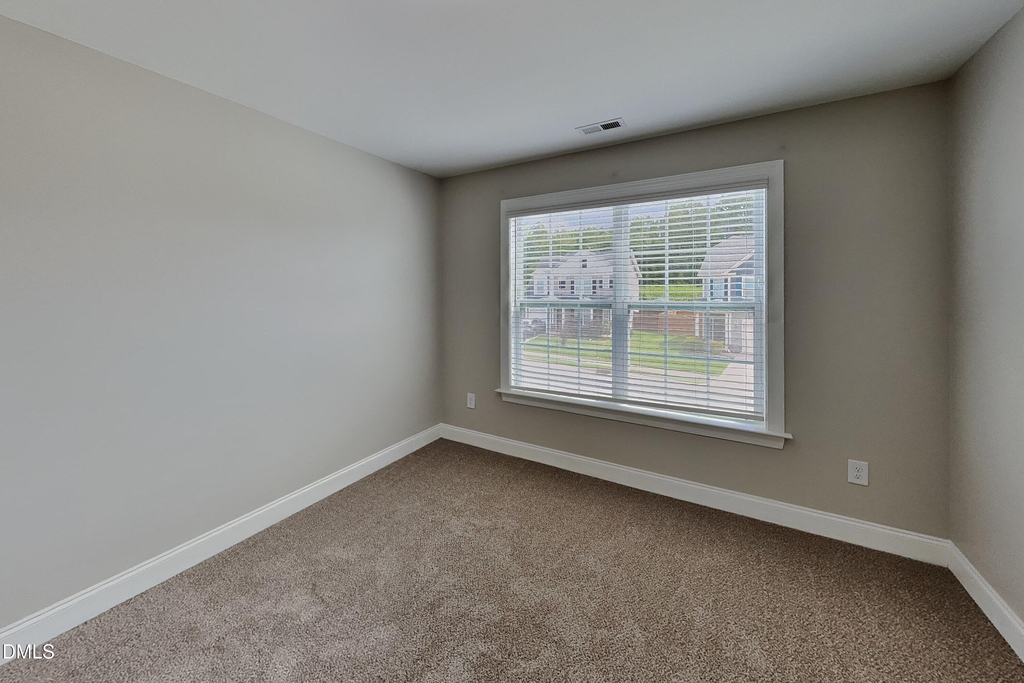 834 Lakemont Drive - Photo 12