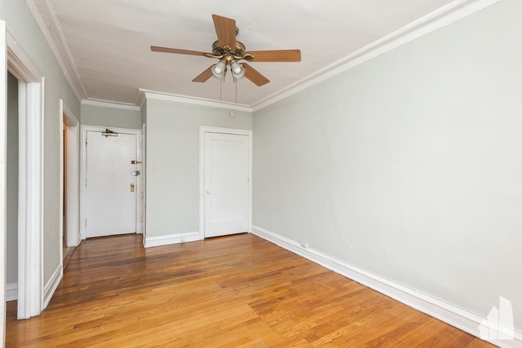 1164 N Dearborn - Photo 4