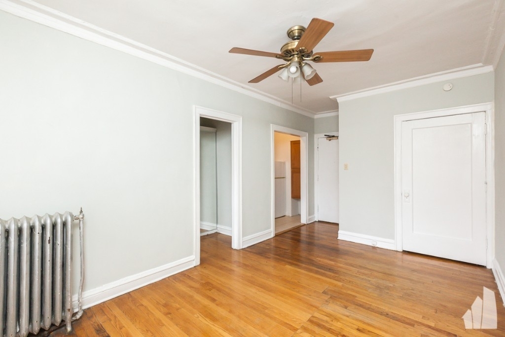 1164 N Dearborn - Photo 3