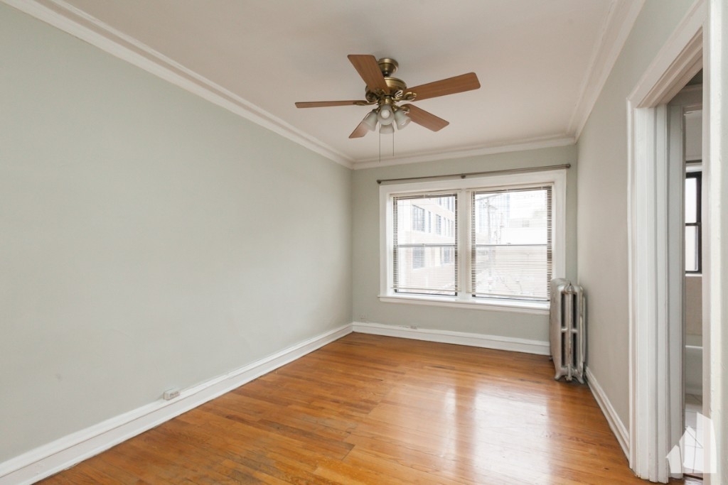 1164 N Dearborn - Photo 9
