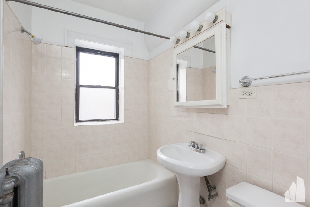 1164 N Dearborn - Photo 7