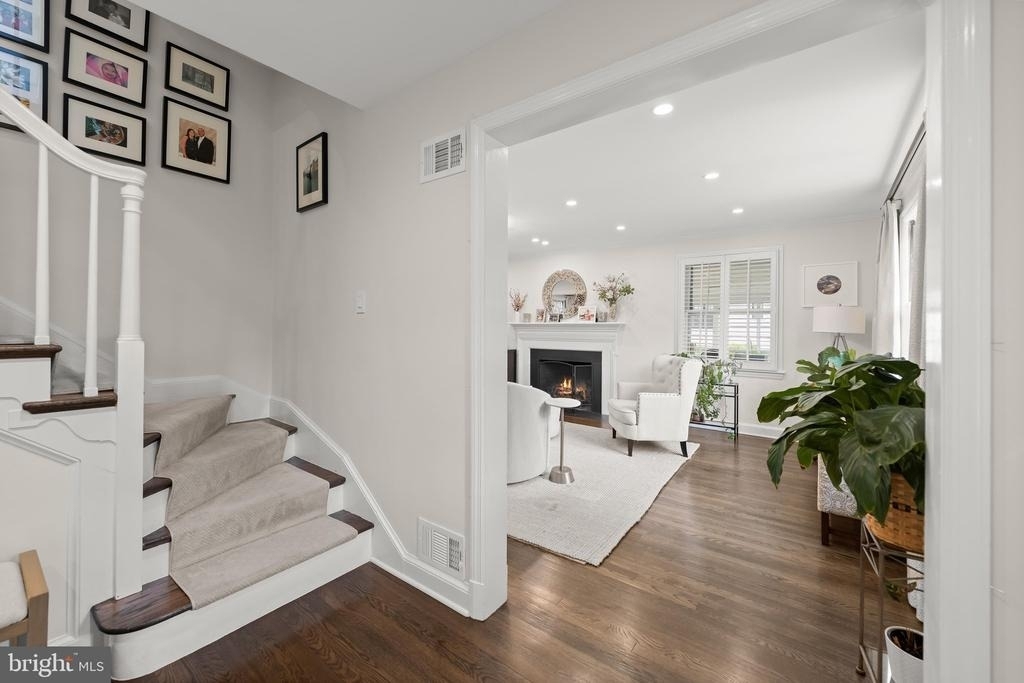 6709 Pemberton Street - Photo 5