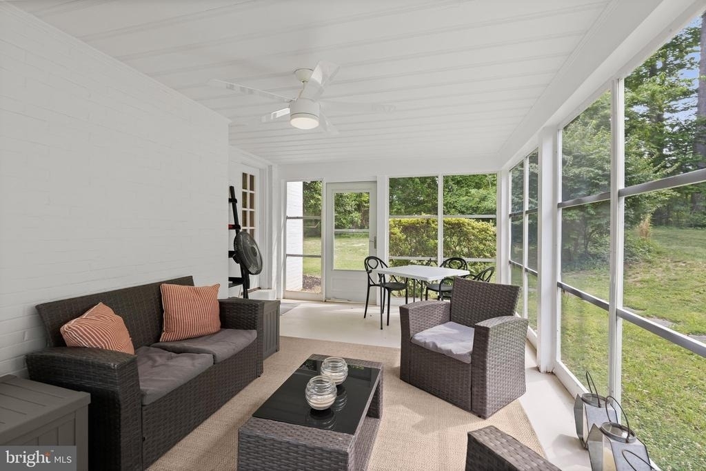 6709 Pemberton Street - Photo 17