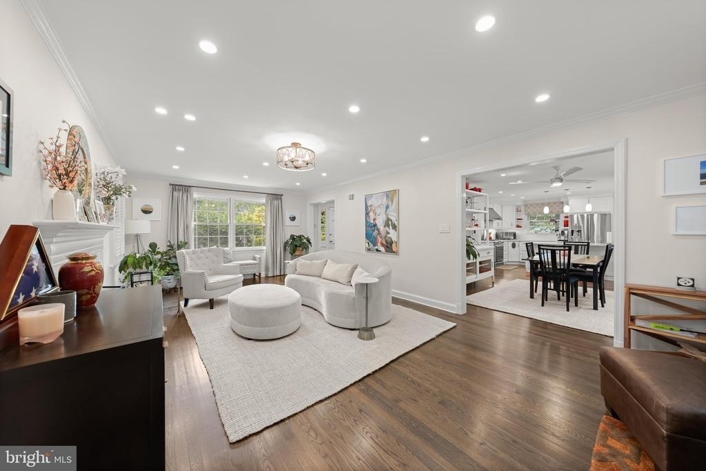 6709 Pemberton Street - Photo 8