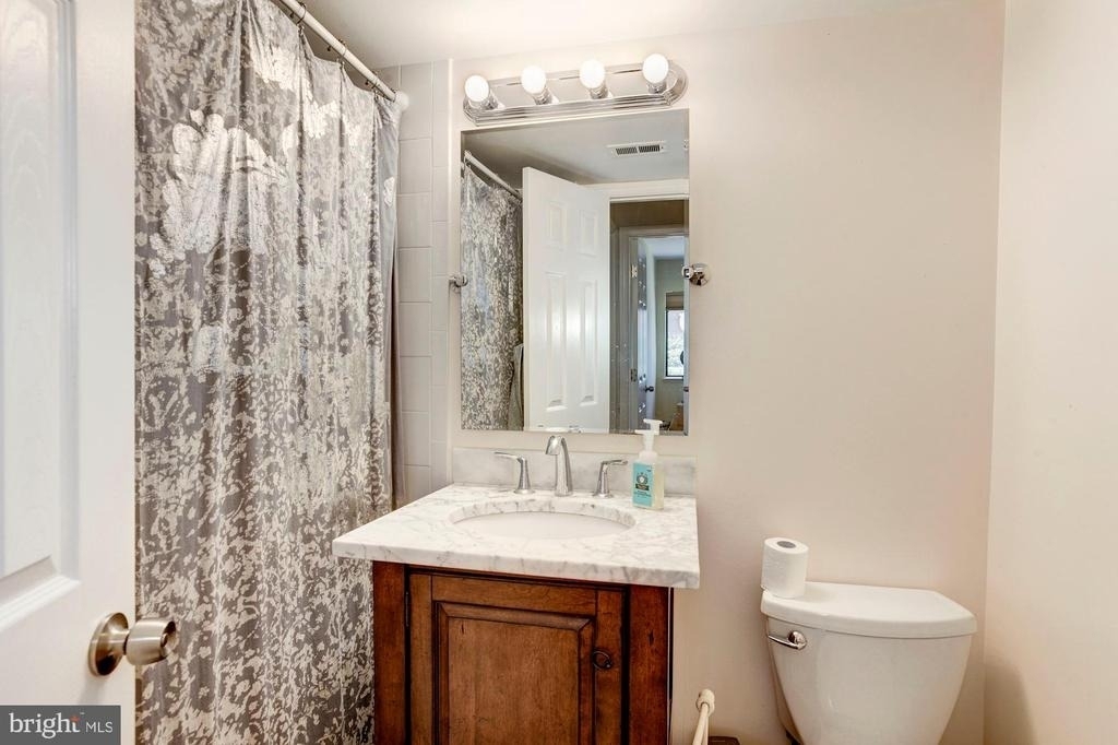 150 Monroe Street - Photo 19