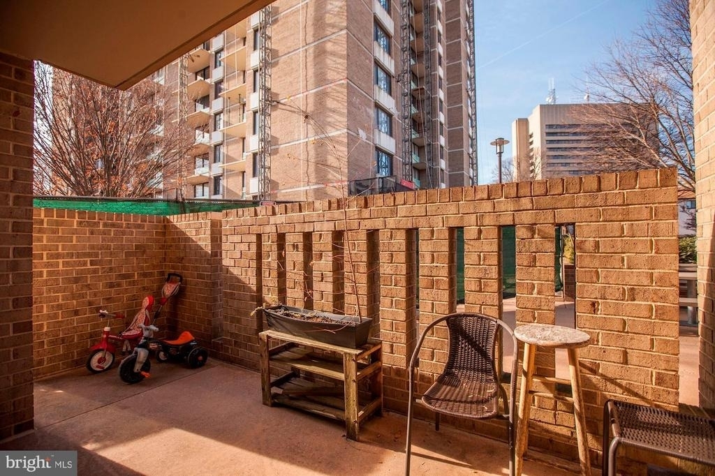 150 Monroe Street - Photo 20