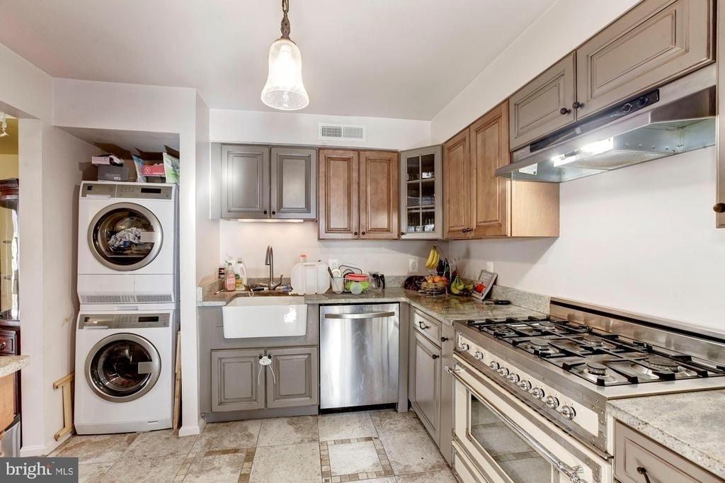 150 Monroe Street - Photo 11