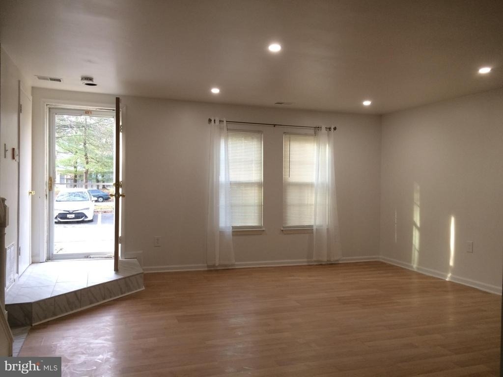 14522 Wexhall Terrace - Photo 8